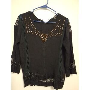 ANTIQUE GOLD STUDDED Black Top Lace/Crocheted Pattern Sz M Gothic Grunge Metal